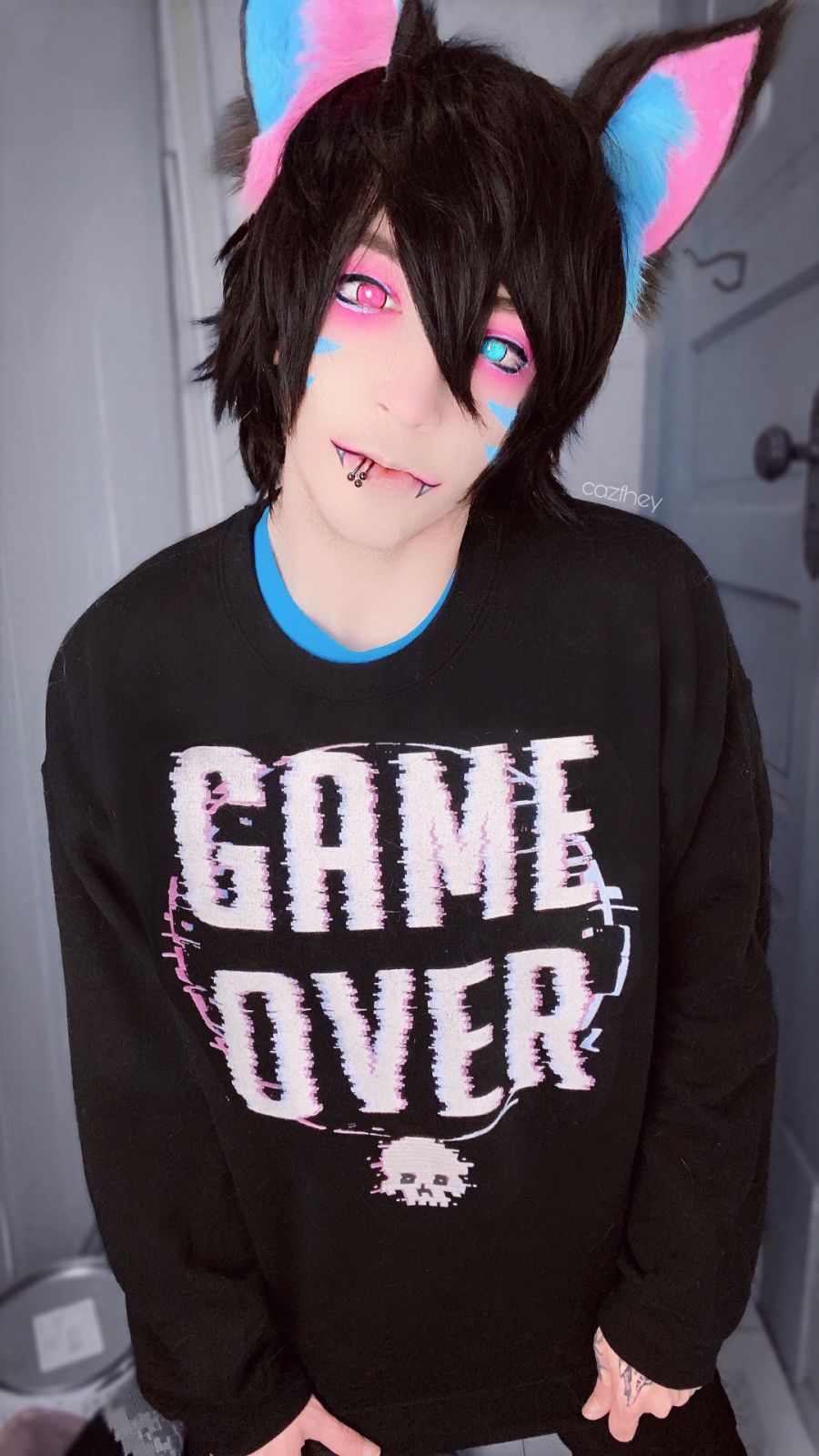 Model wearing Yume Kawaii Game Over Black Harajuka Gaming Sweatshirt