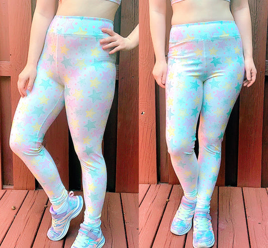 Youthful model wearing cute Yume Kawaii star leggings in pastel colours 